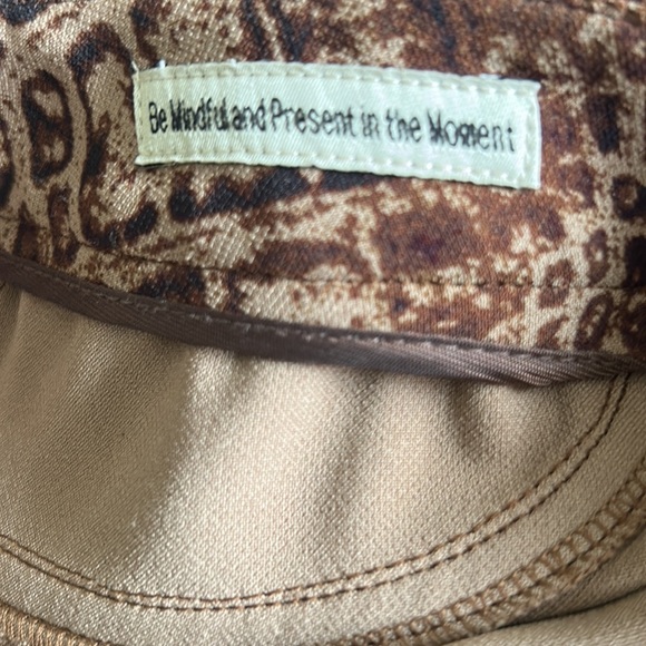 Peace of Cloth animal print pants - Picture 7 of 7